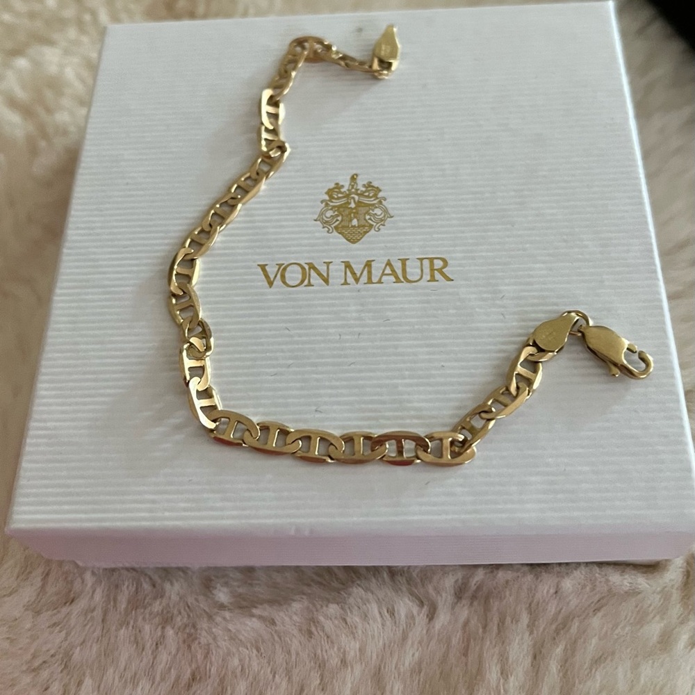 14K Gold Figaro Chain Bracelet - Women's Elegant Gold Link Bracelet Italy - Picture 5 of 11